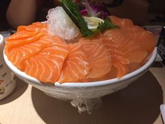 三文鱼刺身-万岁寿司(万国店)