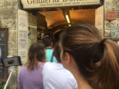 -Gelateria Dondoli