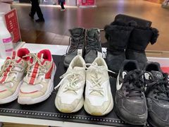 -爱革·洗衣改衣·洗鞋修鞋·洗包修包·奢侈品护理(宝地广场店)