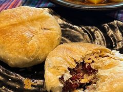 -香巴拉云南餐厅(华莱坞店)