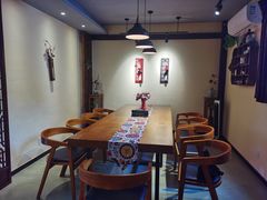 -小草屋轰趴馆别墅派对新场团建家庭聚会