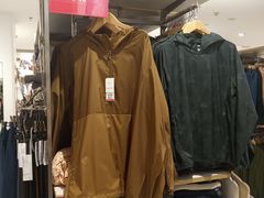 -优衣库(石家庄裕华万达广场店)