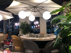 大堂-日进一片海.生腌海鲜火锅.宵夜烧烤(三里屯总店)