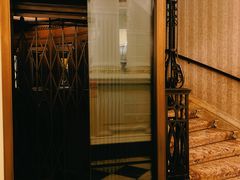 -Salon de Ville浦江汇(上海外滩华尔道夫酒店店)