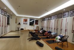 点击看大图 -成都阿难陀艾扬格瑜伽中心