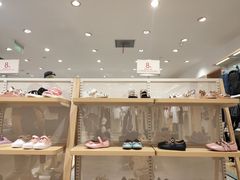 -hotwind热风(世纪东方广场店)