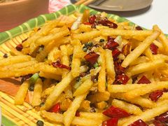 -肥肥虾庄·金牌油焖大虾(杨园滨江时代walk店)