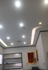 -蕾特恩专业祛痘·皮肤管理
