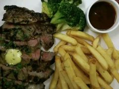 -WOLFGANG PUCK KITCHEN & BAR(迪士尼小镇店)