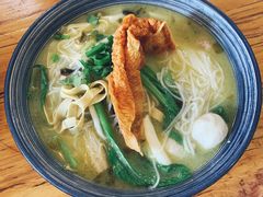 老坛酸菜鱼米线-猫爷的腔调·黔小馆(交大医学住宅区店)