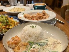 奶油蘑菇菠菜酱脆脆鸡扒饭-西关84·History·Art·Cafe