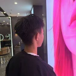 -藤野造型烫染·漂发