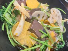 -万记麻辣烫国展总店