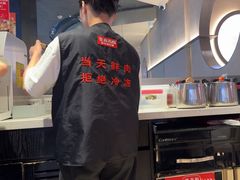 -左庭右院鲜牛肉火锅(金山万达店)