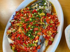 剁椒鱼头-万景饭店·鱼街农家菜