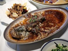 -八府香鸭·啫啫煲(华山路店)