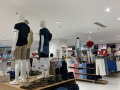 -优衣库(重庆星光时代广场店)