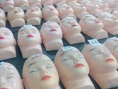 -粤港芭莎美容美发化妆学校