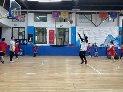 -呈康体育青少年篮球培训班(虹口店)