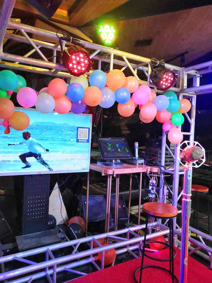 弗洛ktv(解放西路店)-"一般般,还有些歌曲不太齐全,里面的环境比.