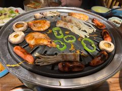 -明洞阿姨·韩式酱蟹烤肉·创意料理(三元桥店)