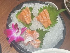 三文鱼-东海怡品海鲜豆捞(舟宿夜江店)