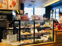 面包甜点陈列柜-星巴克臻选(华堂·新辰汇店)