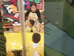 -杨梅红艺术教育(北京金源购物中心校区)