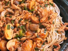 草菇肉丝拌面-常熟炒浇面馆(蓝旗街店)