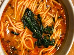 -云海肴·汽锅鸡·云南菜(天山百盛优客店)