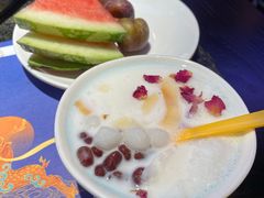 白雪冰汤圆-老甘家小龙虾江湖菜(邦兴花园店)