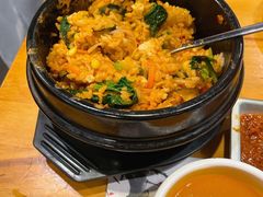 传统石锅拌饭-唯成•韩国炭火烤肉 유성고기