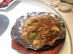 铁板牛肉-川香楼酒家