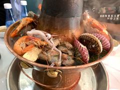 -一口猪海鲜浑锅·东北家常菜