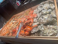 -雍容荟帝王蟹活龙虾展台自助(IFS黑金店)