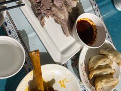 手抓羊肉半斤-贯贯吉·清真餐厅(浙江中路店)