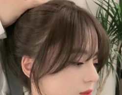 -诗悦发型烫染SALON