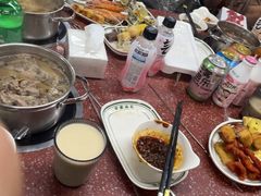 -四囍码头海鲜烧烤自助火锅(外滩南京东路悦荟广场店)