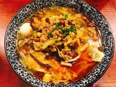 -粉家柳州螺蛳粉(杨宅路店)