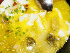 无刺酸菜鱼-好人民间小吃(镇江八佰伴店)