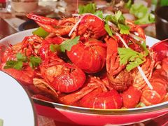 -虾弄弄海派小龙虾·牛羊蝎子火锅