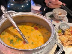 -大头虾越式风味餐厅(光明广场店)