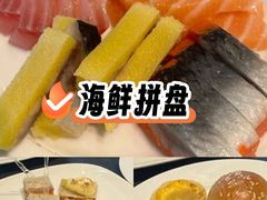 -亚洲国际大酒店·云顶阁旋转自助餐厅