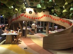 -水桶王国主题餐厅·聚会·生日派对·亲子活动·家庭套餐(亚龙湾希尔顿店)