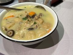 -客家大院·非遗赣南客家菜(郁孤台店)