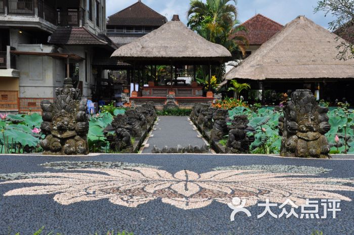 莲花餐厅图片 - 第1张