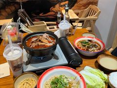 -楚东君•襄阳牛肉面牛杂煲(陆家嘴正大店)