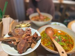 -百春原湖南牛肉粉(百联世纪店)