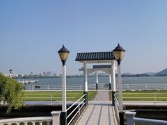 -君来湖滨饭店·玫瑰园