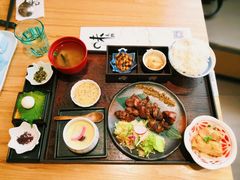 岩烧雪花牛肉定食-味太助·银饭食堂(中华城店)